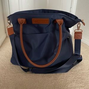 Sarah Wells Abby - Navy breast pump travel bag